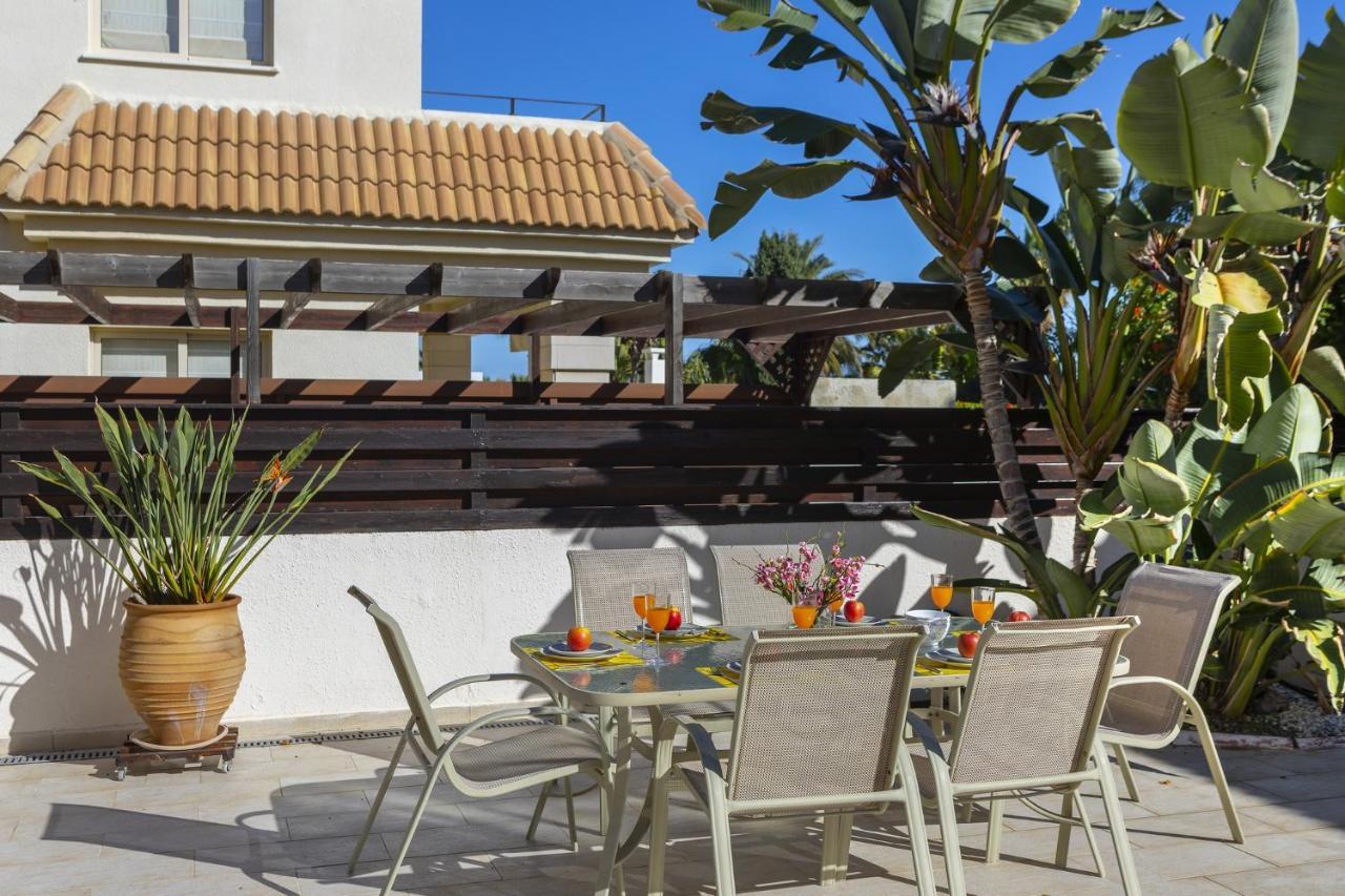 Villa Malama Paralimni Exterior foto
