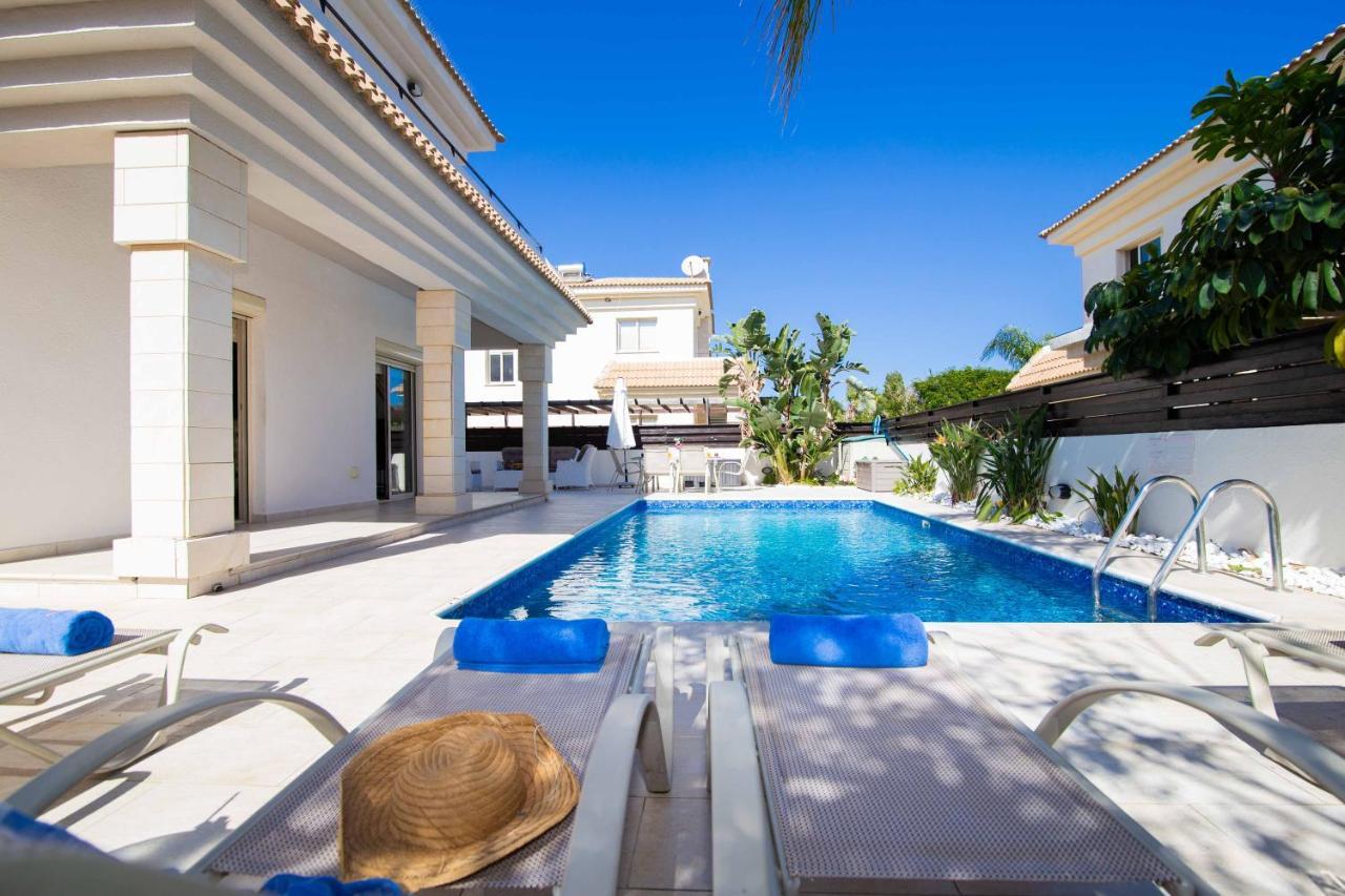 Villa Malama Paralimni Exterior foto