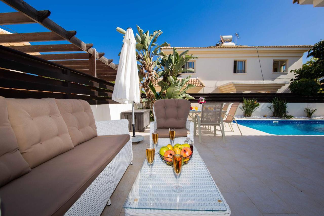 Villa Malama Paralimni Exterior foto