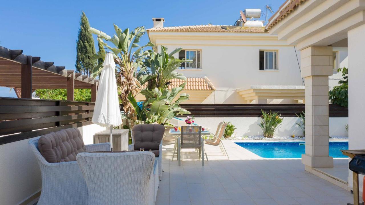 Villa Malama Paralimni Exterior foto